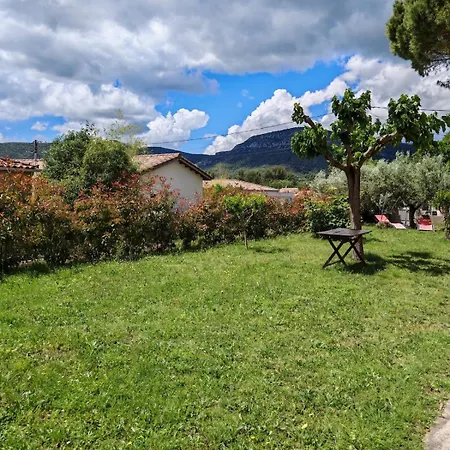 Hébergement de vacances Le Grand Pin Quissac (Gard)